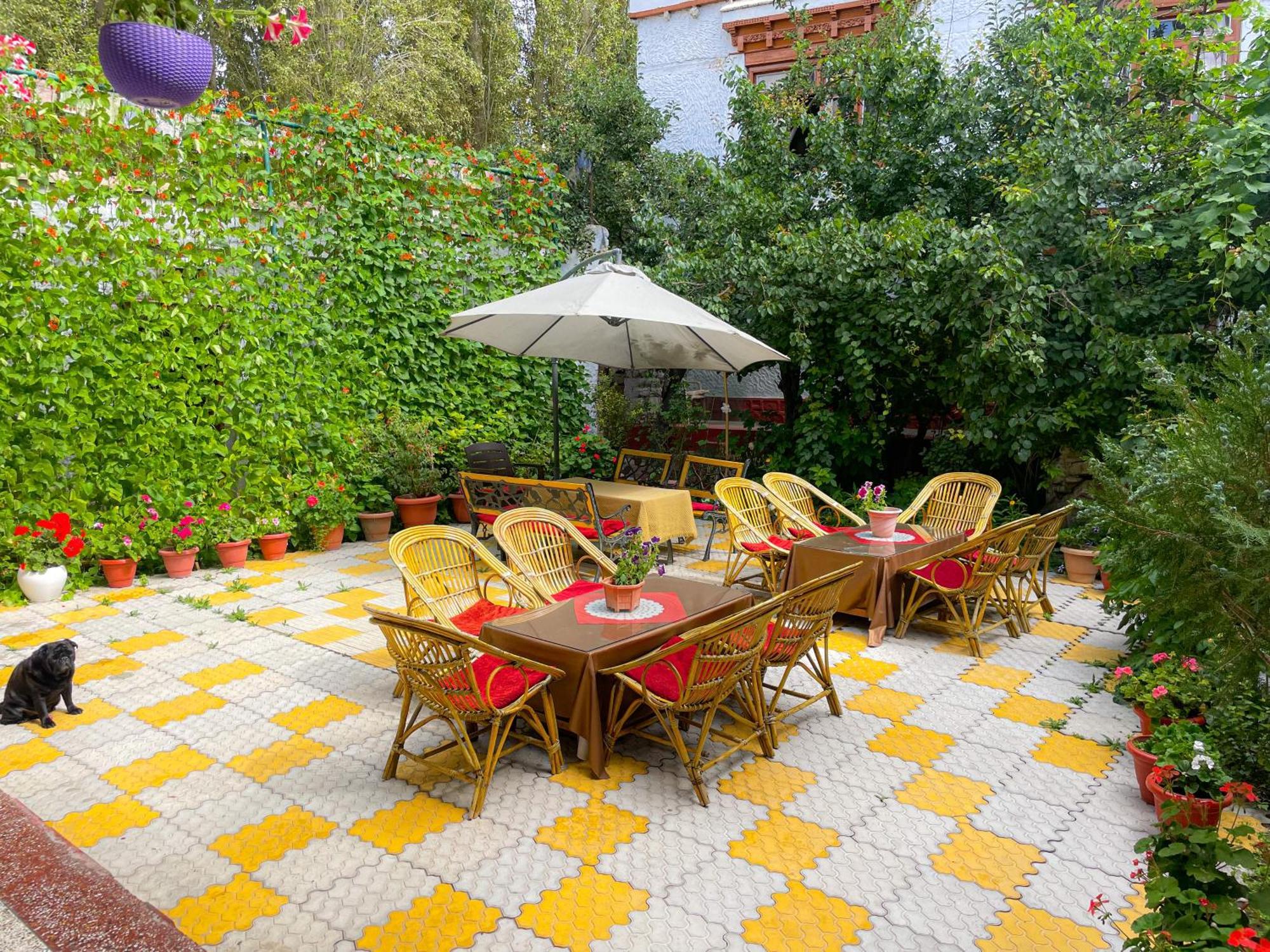 לה Hotel Shaynam מראה חיצוני תמונה